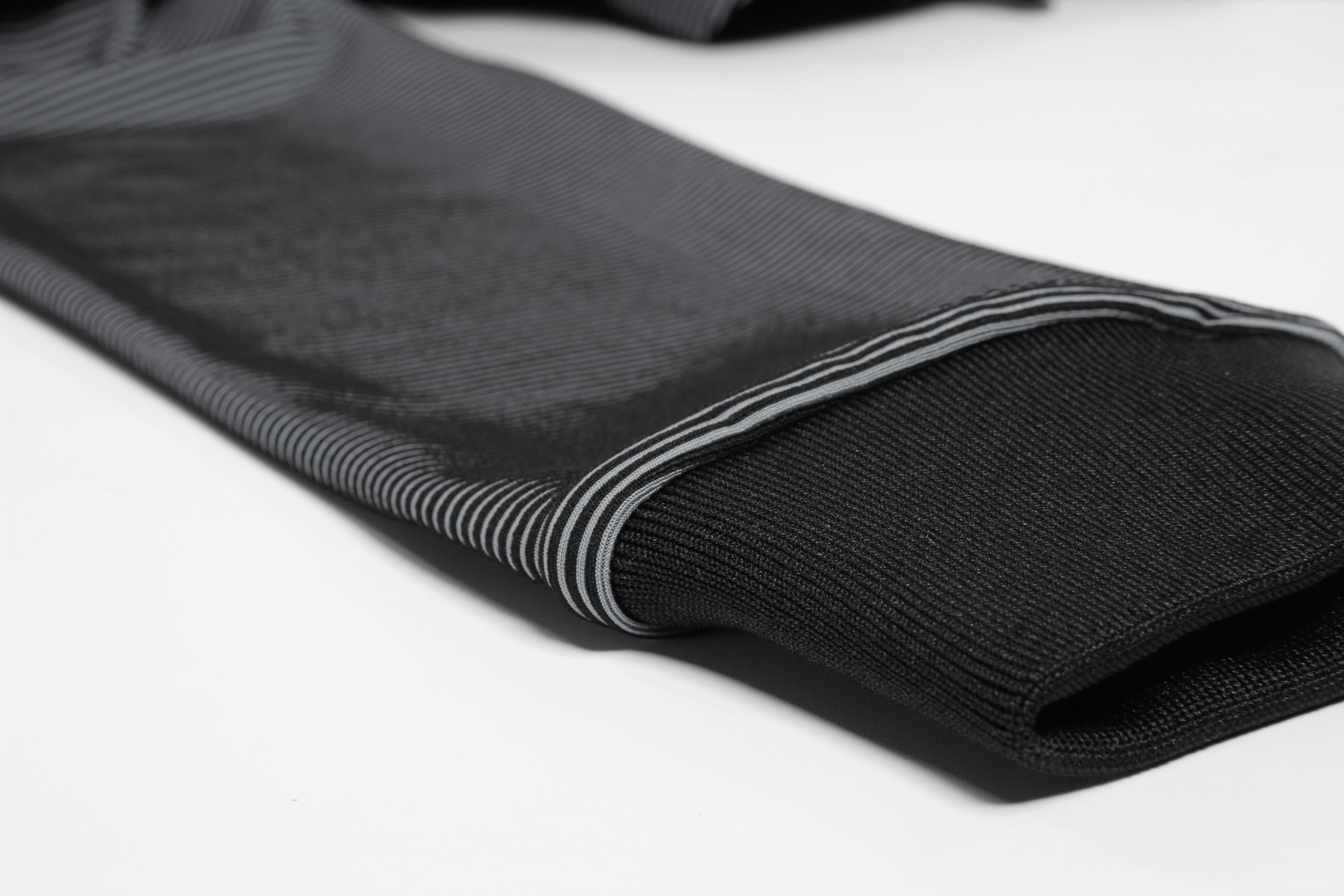 CHAQUETA DE CHÁNDAL MONTES NEGRO