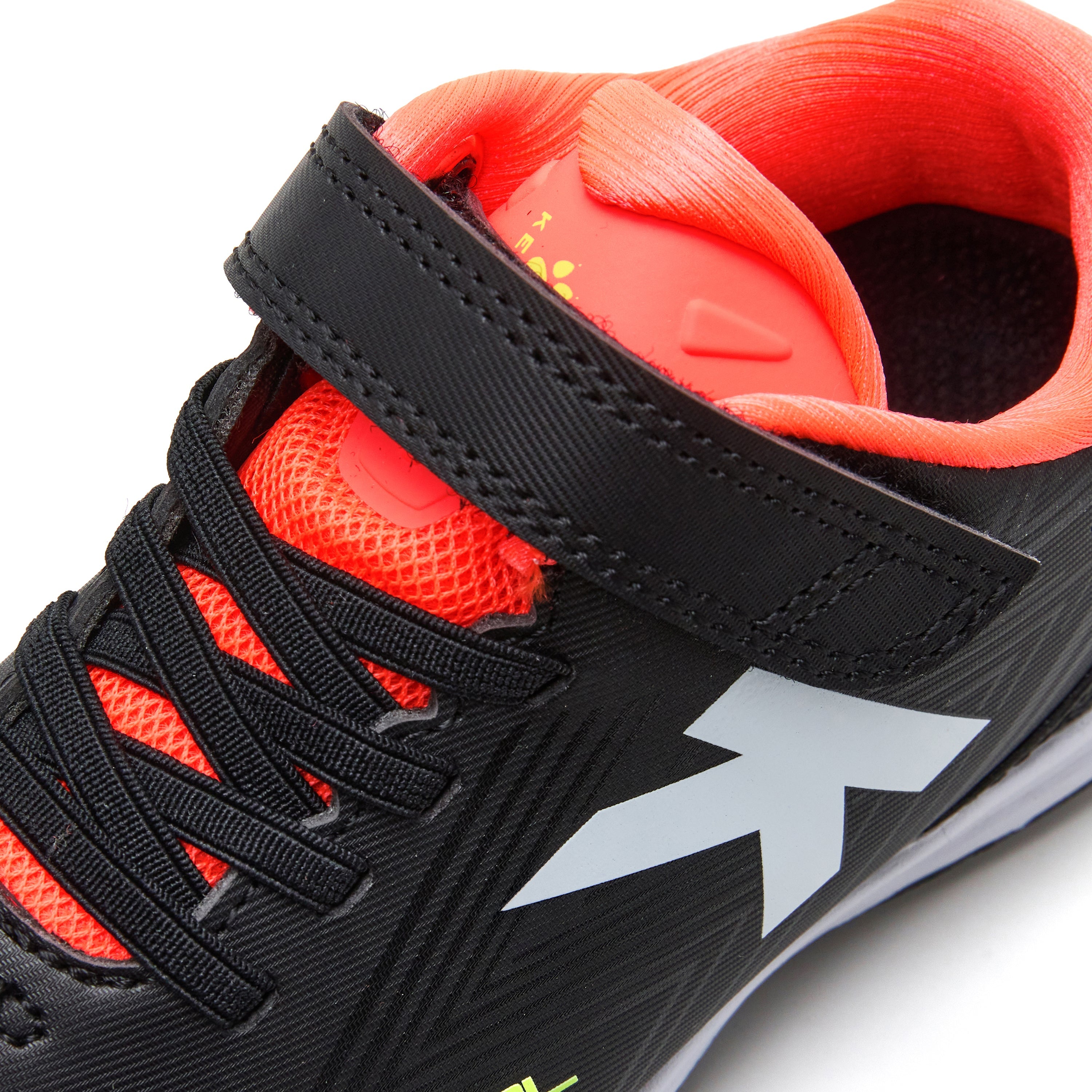 BOTAS DE FÚTBOL KIDS FINAL ELASTIC TURF NEGRO